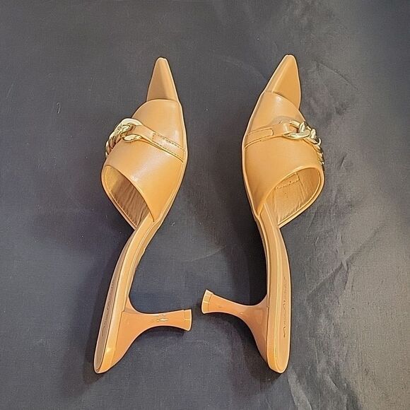 NEW ANNE MICHELLE GOLD CHAIN LINKING SQUARE TOE SANDAL - Picture 7 of 15
